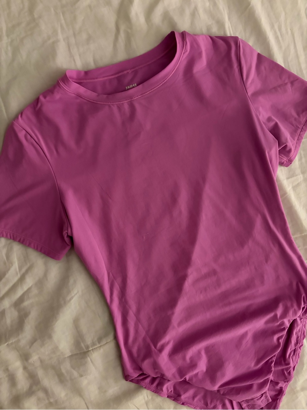 SKIMS Crew Neck Short Sleeve Bodysuit Pink Large - Picture 3 of 5